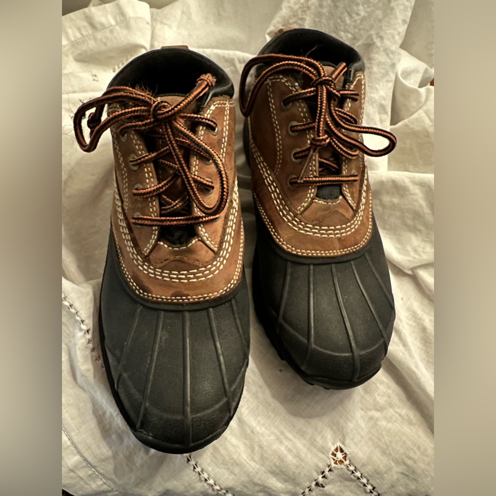 LL Bean Storm Chaser Ankle Boots - Picture 1 of 4